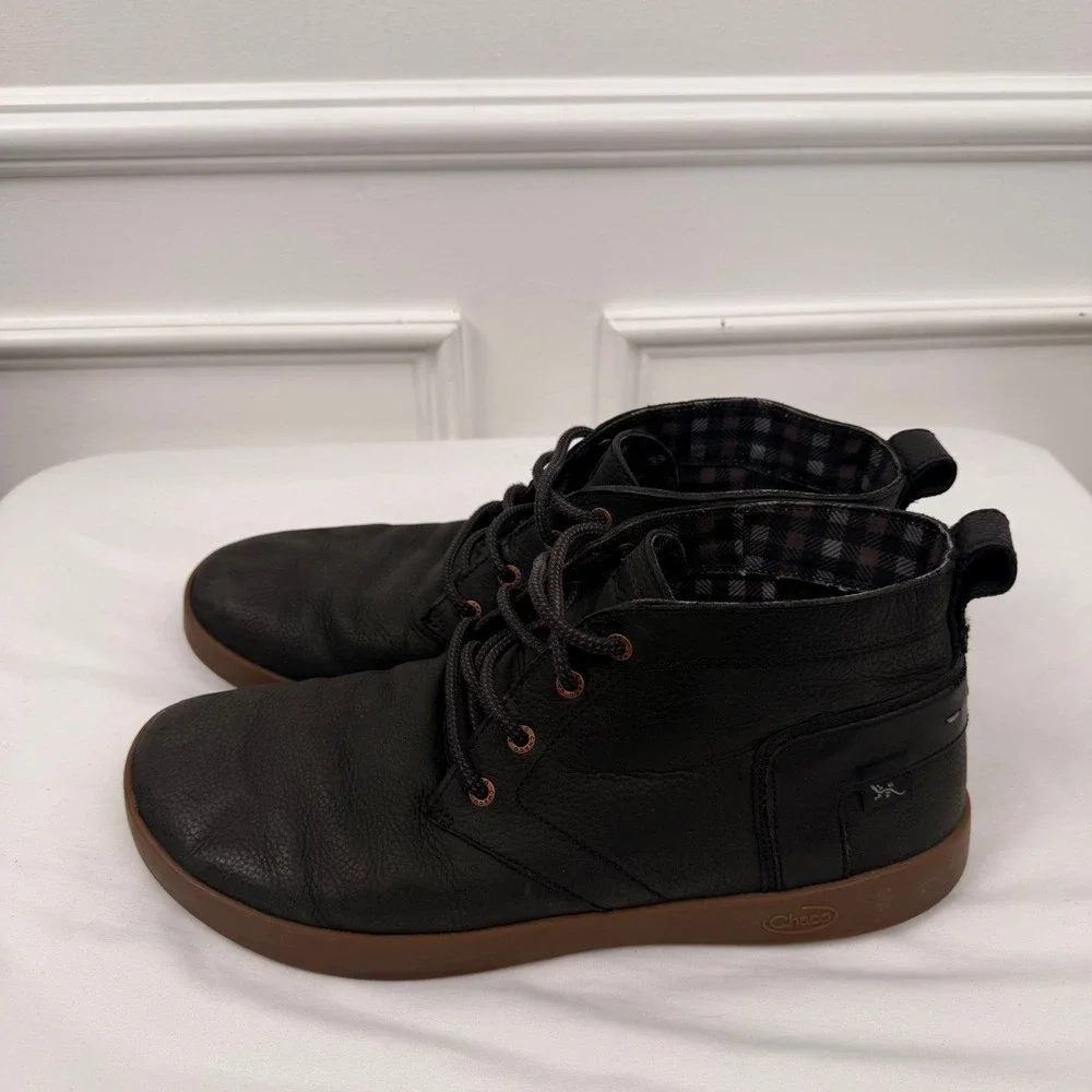 Chaco Montrose Chukka Boots Mens 11 Black Leather Lace Up Mid Top Shoes J106461